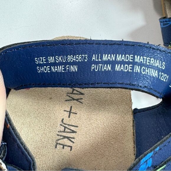 Max + Jake Finn Sharks Strappy Closed Toe Fisherman Sandals Blue Multi Toddler 9 - Picture 10 of 11